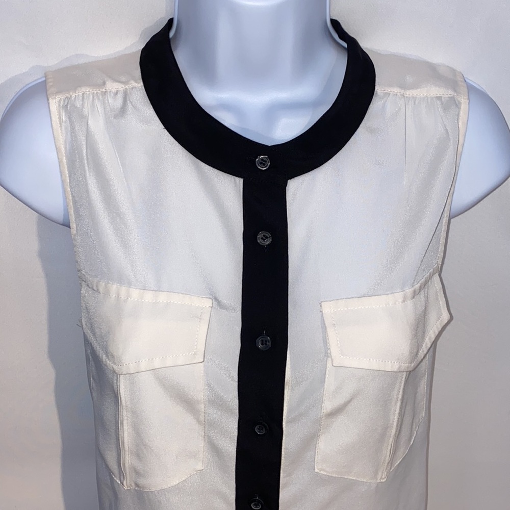 J. Crew sleeveless oversized button down blouse in white with black trim size 6 - Picture 3 of 11